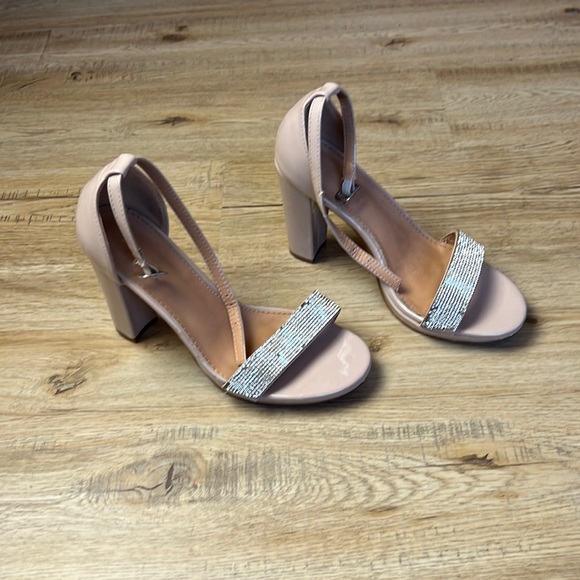 Shoes - Picture 1 of 3